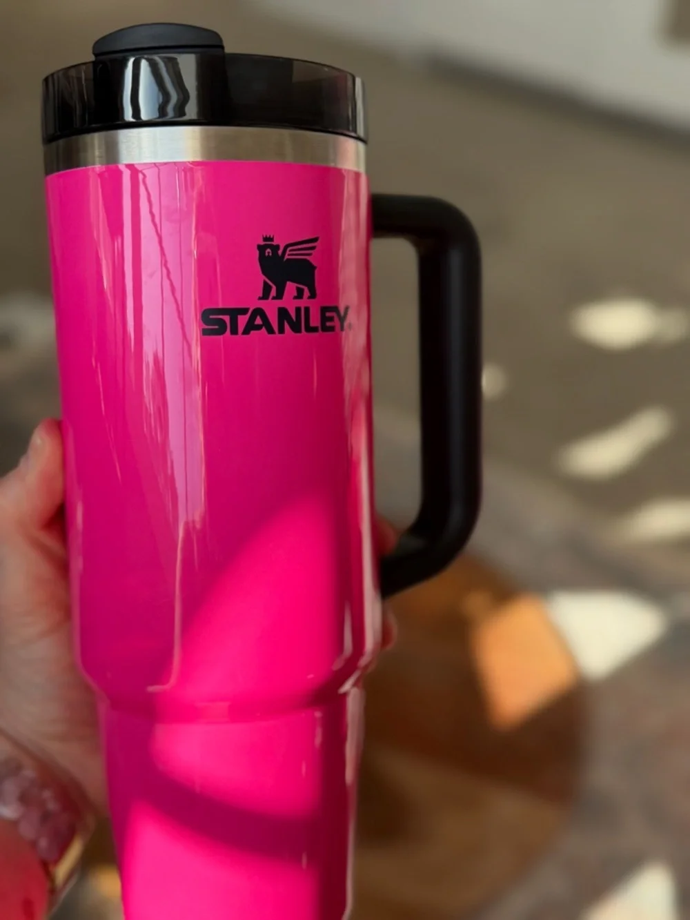 Stanley Bright Pink Travel 30 oz Tumbler with Black Lid and Handle + Pink Straw - Picture 15 of 16